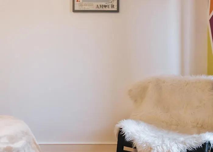 Daniela's 305 Πανσιόν