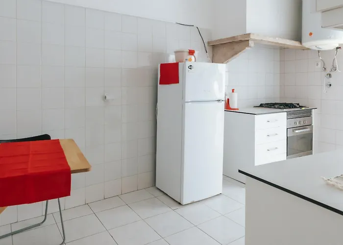 Daniela's 305 Πανσιόν