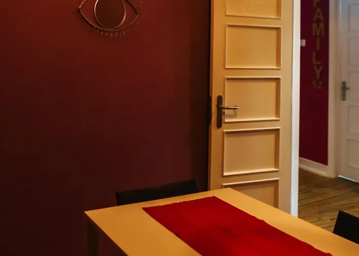 Daniela's 305 Πανσιόν