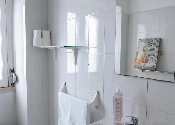 Daniela's 305 Πανσιόν *