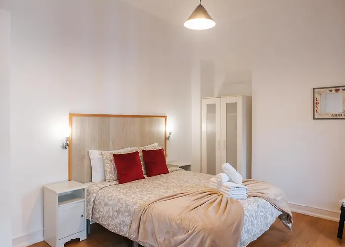 Πανσιόν Daniela's 305 *